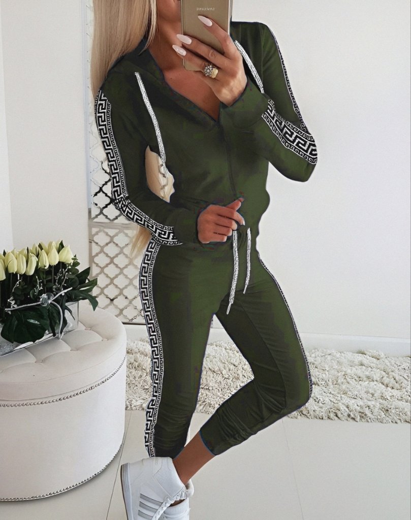 Kadın Uzun Kollu Kenarları Kare şeritli önü Fermuarlı Kapüşonlu Iki Iplik Ikili Takım