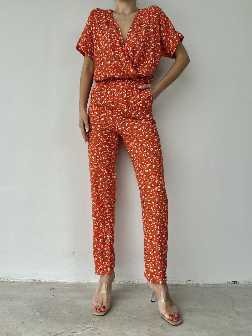 Kadın Kruvaze Detay V Yaka Beli Lastikli Papatya Detay Tulum